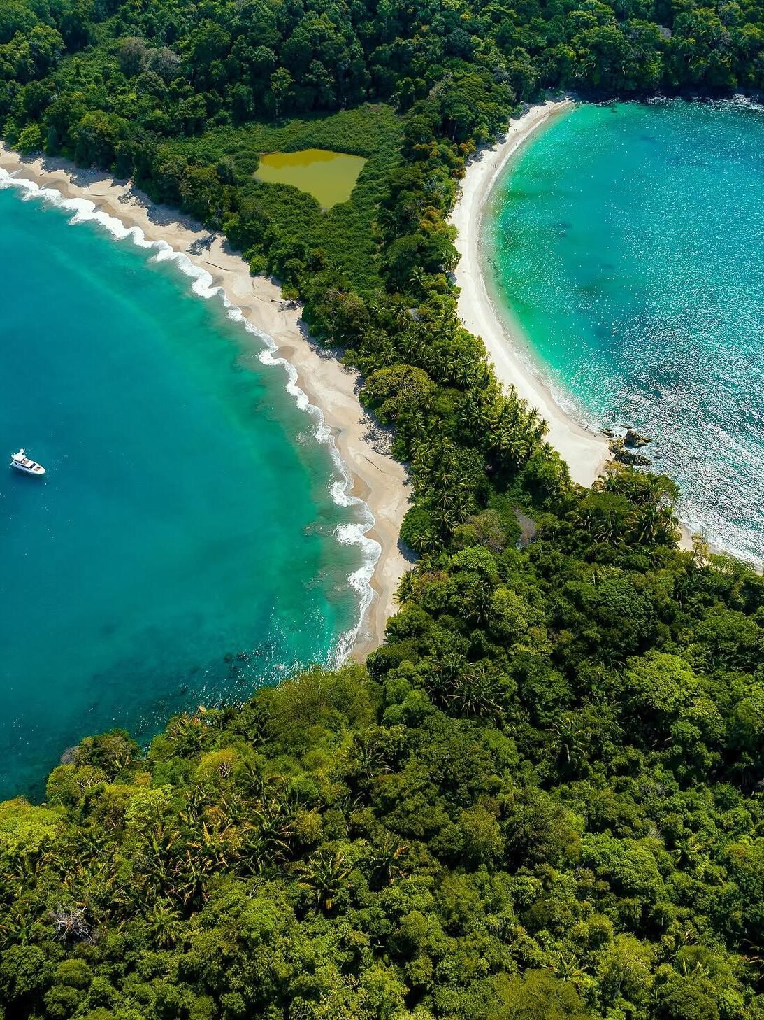 Costa Rica manuel antonio national park, costa rica🇨🇷with the establishment of manuel antonio national pa