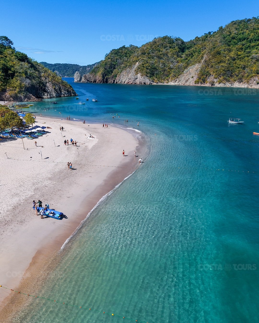 Snorkelling experience near Tortuga Island Costa Rica