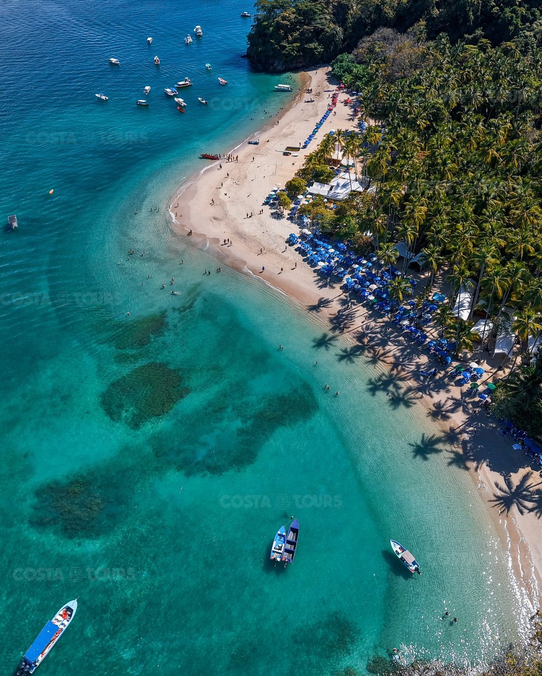 White sand beach at Tortuga Island